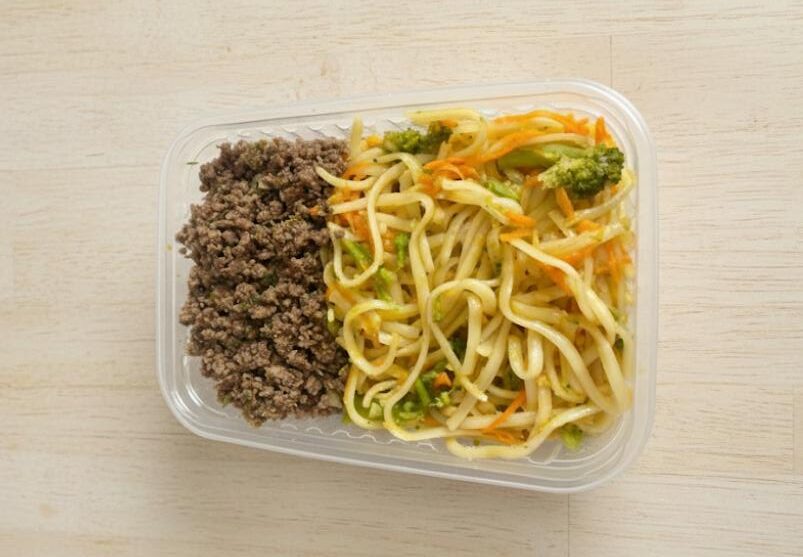 Espaguete com Carne Móida